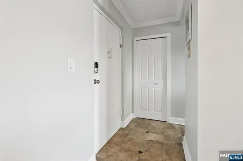 150 Overlook Avenue Hackensack NJ 07601