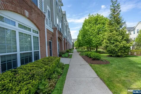 1012 Cunningham Court Belleville NJ 07109