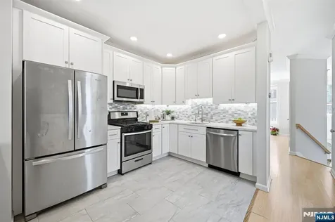 419 Hartford Drive Nutley NJ 07110