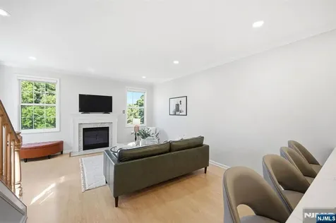 419 Hartford Drive Nutley NJ 07110