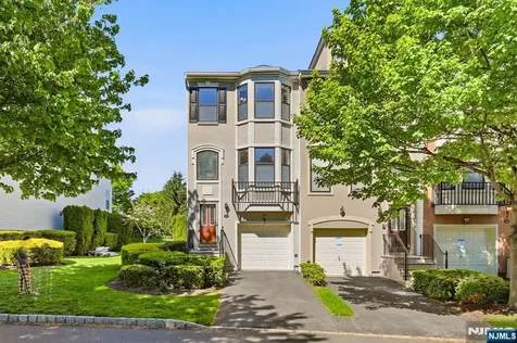 419 Hartford Drive Nutley NJ 07110