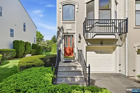 419 Hartford Drive Nutley NJ 07110