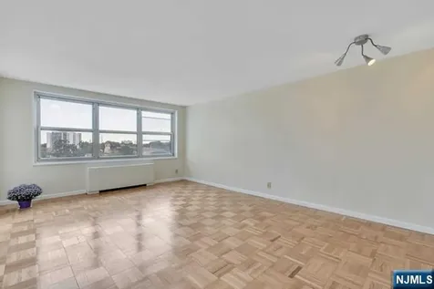 2000 Linwood Avenue Fort Lee NJ 07024