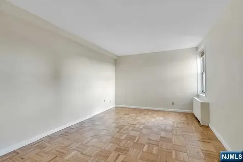 2000 Linwood Avenue Fort Lee NJ 07024