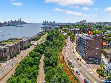 899 Boulevard East Weehawken NJ 07086