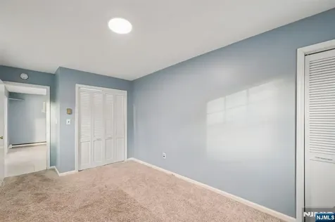 320 Orient Way Rutherford NJ 07070