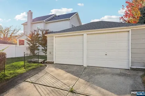 320 Orient Way Rutherford NJ 07070