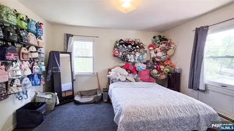 16 Belmont Avenue Wanaque NJ 07465