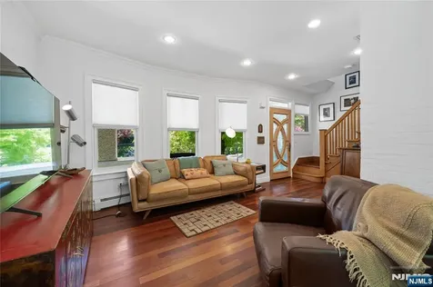 76 High Street Nutley NJ 07110