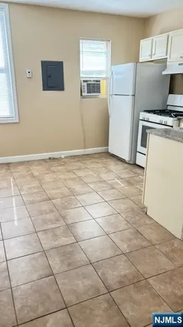 321 John Street Harrison NJ 07029