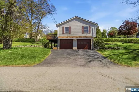 400 Lake Shore Drive West Milford NJ 07421