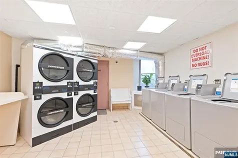 100 E Palisade Avenue Englewood NJ 07631