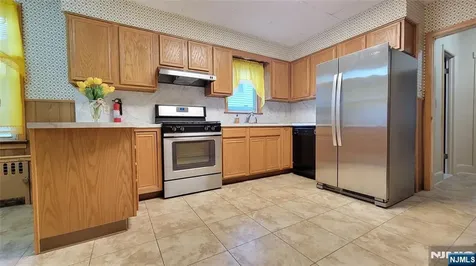 29 Magnolia Avenue Kearny NJ 07032