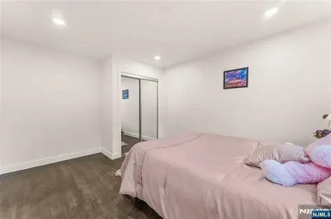 28 Charles Street Clifton NJ 07013
