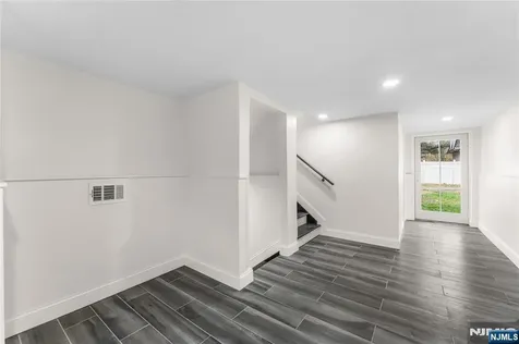 28 Charles Street Clifton NJ 07013
