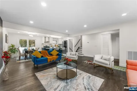 28 Charles Street Clifton NJ 07013
