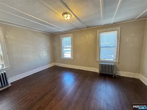 11 Lentz Place Irvington NJ 07111