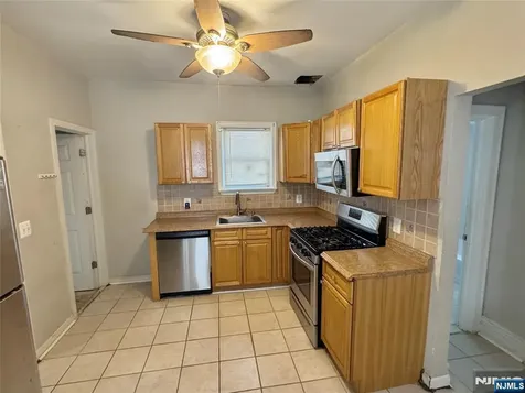 11 Lentz Place Irvington NJ 07111