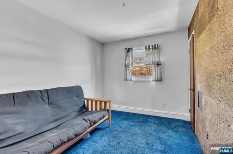 307 Santa Fe Trail Hopatcong NJ 07843