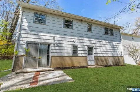 307 Santa Fe Trail Hopatcong NJ 07843