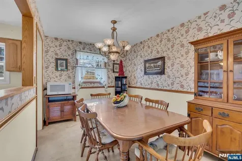 307 Santa Fe Trail Hopatcong NJ 07843