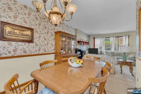 307 Santa Fe Trail Hopatcong NJ 07843