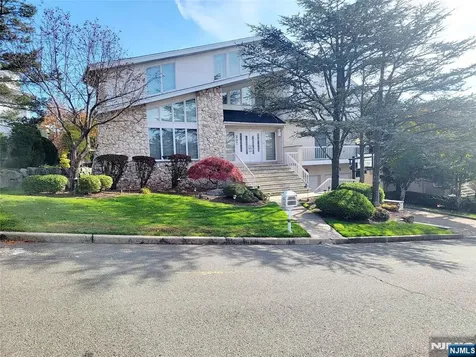 307 Center Street Englewood Cliffs NJ 07632
