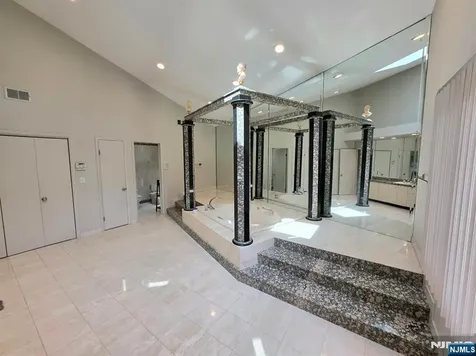 307 Center Street Englewood Cliffs NJ 07632