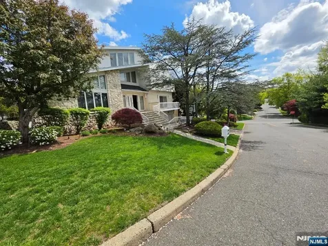 307 Center Street Englewood Cliffs NJ 07632