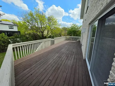 307 Center Street Englewood Cliffs NJ 07632