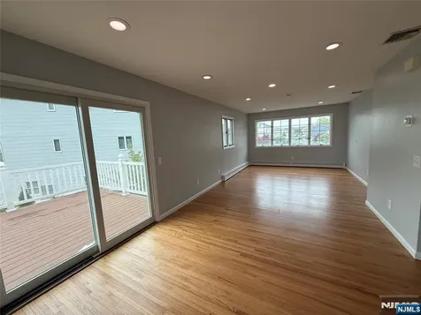 44 Willow Wood Court East Rutherford NJ 07073