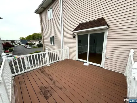 44 Willow Wood Court East Rutherford NJ 07073