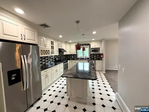 44 Willow Wood Court East Rutherford NJ 07073