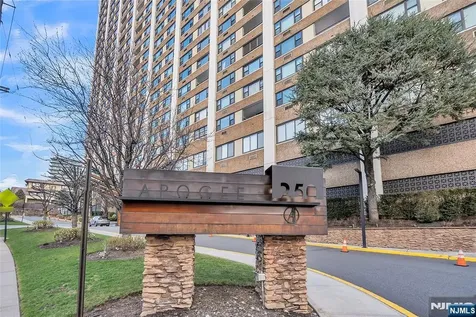 250 Gorge Cliffside Park NJ 07010