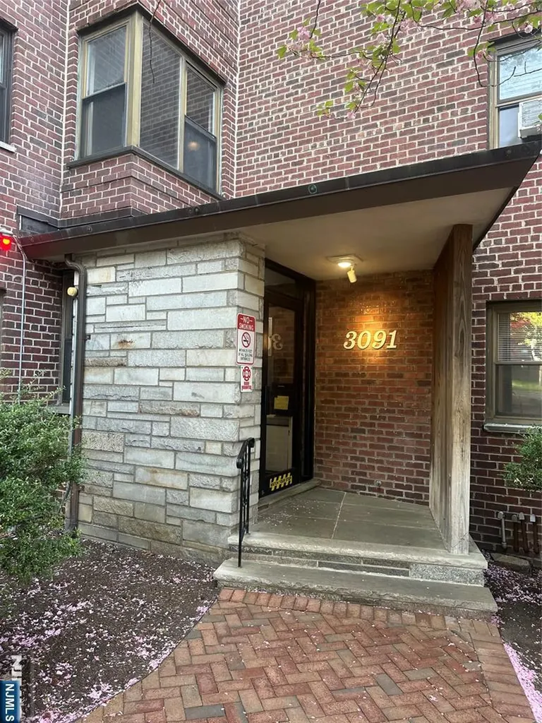 3091 Edwin Avenue Fort Lee NJ 07024