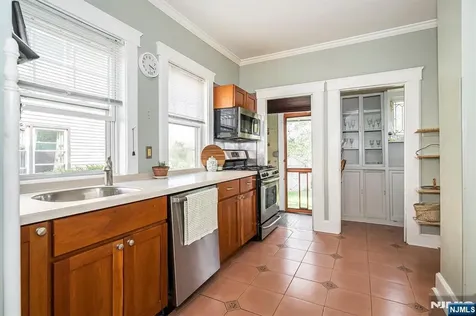 21 Montross Avenue Rutherford NJ 07070