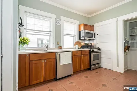 21 Montross Avenue Rutherford NJ 07070