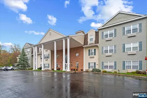 2 Richmond Road West Milford NJ 07480