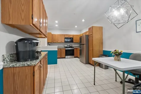 2 Richmond Road West Milford NJ 07480