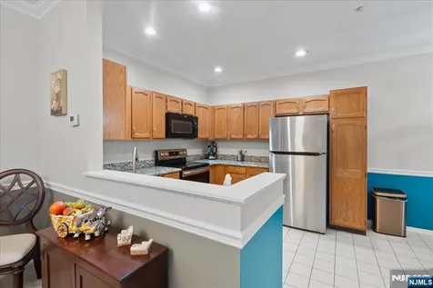 2 Richmond Road West Milford NJ 07480