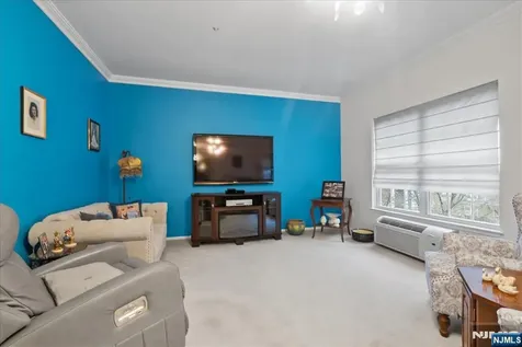 2 Richmond Road West Milford NJ 07480
