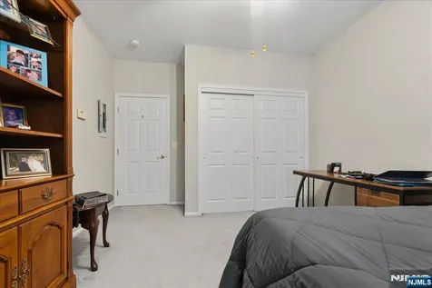2 Richmond Road West Milford NJ 07480