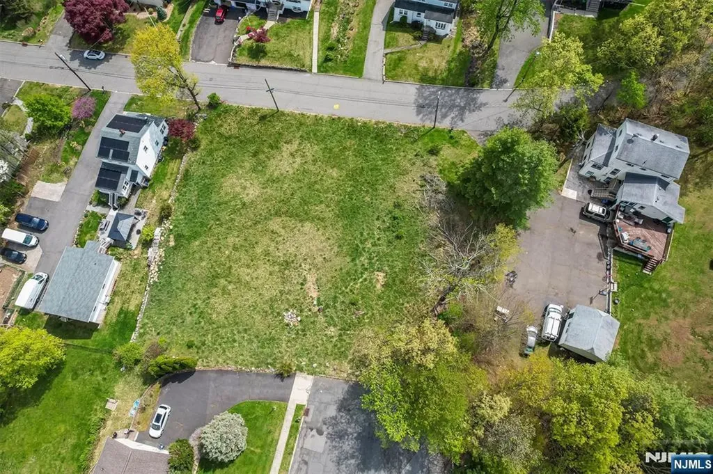 84-98 Roosevelt North Haledon NJ 07508