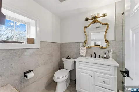 281 Beaufort Avenue Livingston NJ 07039