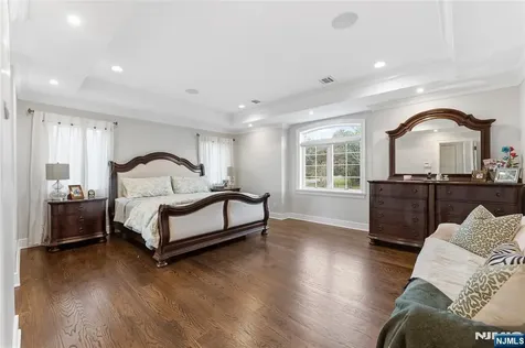 281 Beaufort Avenue Livingston NJ 07039
