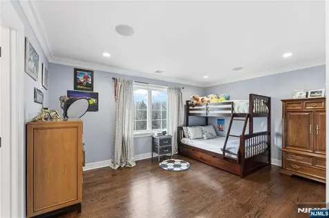281 Beaufort Avenue Livingston NJ 07039