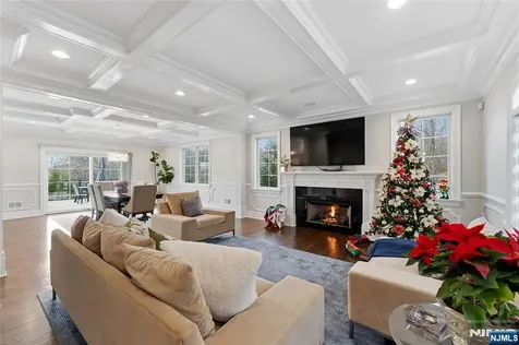 281 Beaufort Avenue Livingston NJ 07039
