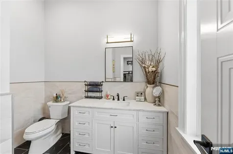 281 Beaufort Avenue Livingston NJ 07039
