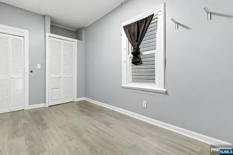 31 Hillman Street Paterson NJ 07522