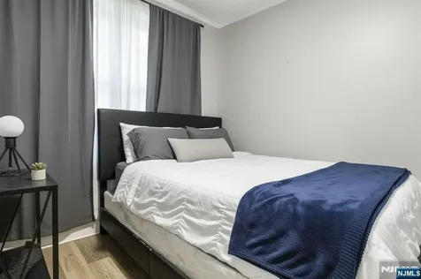 31 Hillman Street Paterson NJ 07522